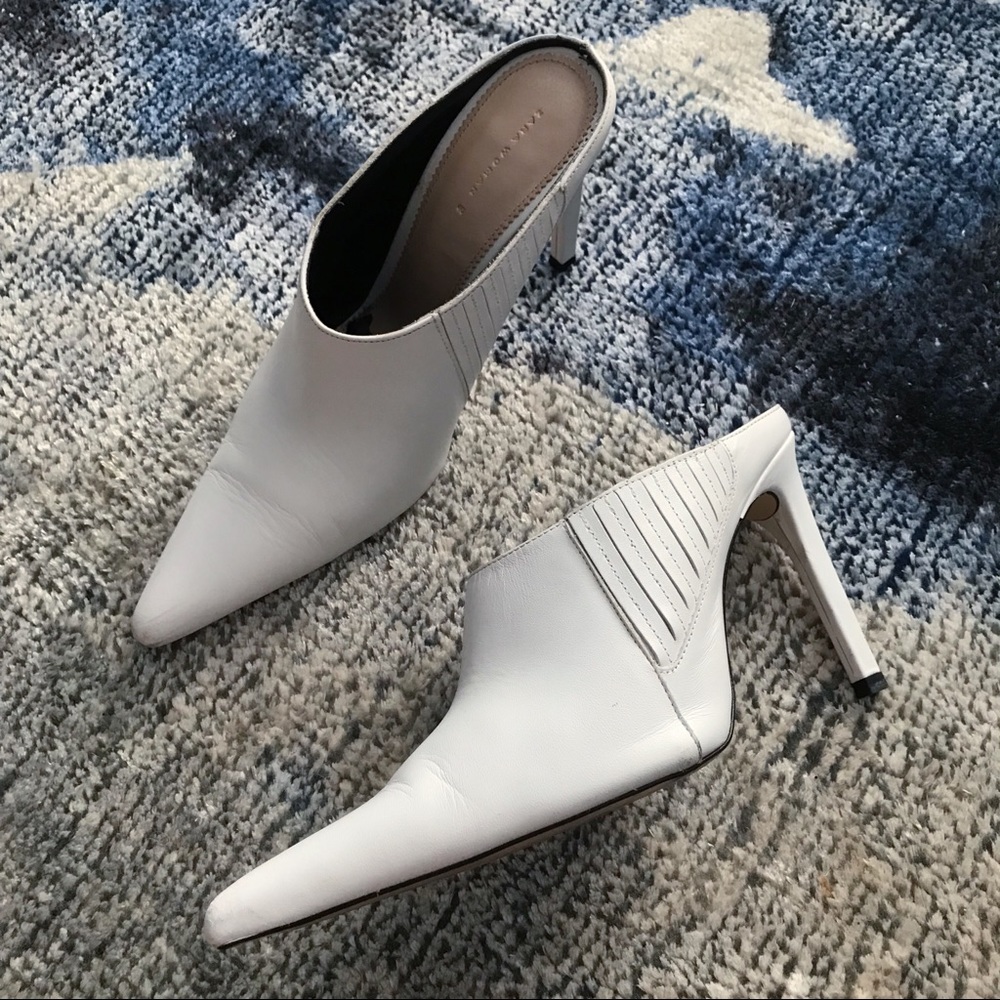 Zara White Pointed Toe Mules 🖤